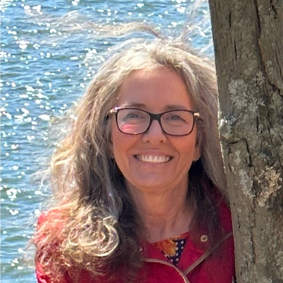 Meet your Posher, Viola - Picture 1 of 14